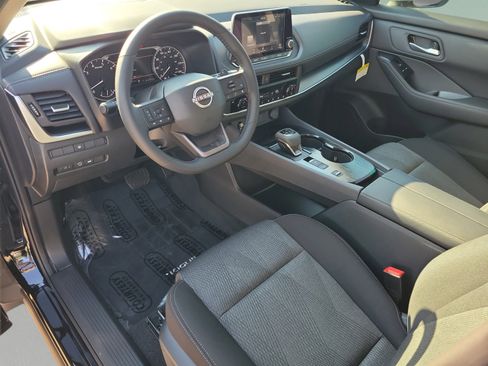Certified 2026 Nissan Rogue SV w/ Cold Weather Package FWD image 21