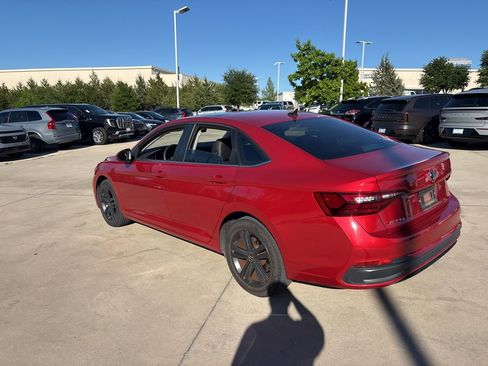 Used 2022 Volkswagen Jetta SE image 7