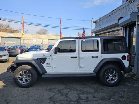 Used 2020 Jeep Wrangler Unlimited Sport image 5