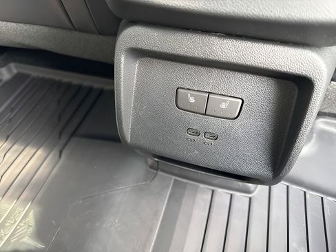 New 2026 Chevrolet Equinox EV LT w/ Convenience Package II image 15