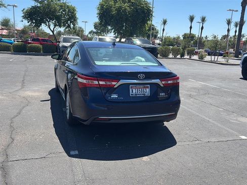 Used 2013 Toyota Avalon Limited w/ Technology Pkg FWD image 11