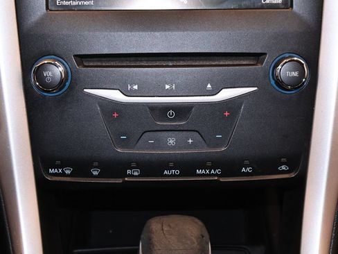 Used 2013 Ford Fusion SE FWD image 28
