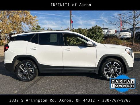 Used 2022 GMC Terrain SLT w/ LPO, Floor Liner Package image 16