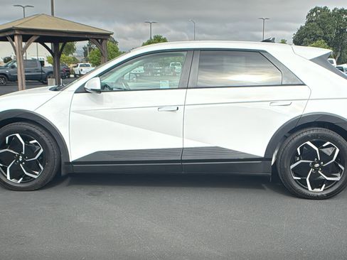 Used 2024 Hyundai Ioniq 5 SEL RWD image 6