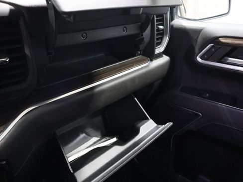 Used 2023 Chevrolet Silverado 1500 LT image 32