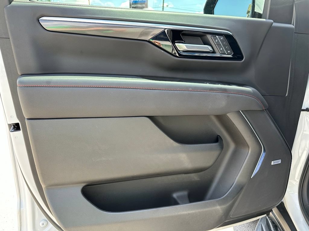 Used 2025 Chevrolet Tahoe RST w/ Comfort Package RWD image 36