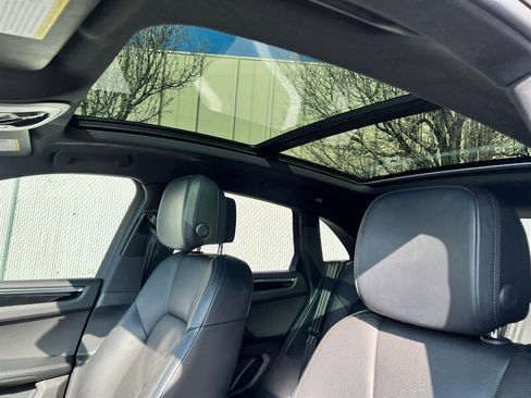 Used 2016 Porsche Macan S image 20