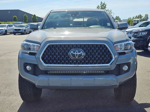 Used 2019 Toyota Tacoma TRD Off-Road AWD/4WD image 8