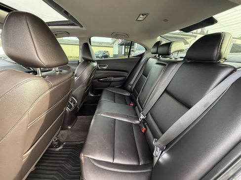Used 2018 Acura TLX image 15