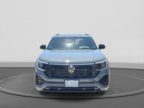 New 2026 Volkswagen Atlas Cross Sport SEL R-Line AWD/4WD image 2