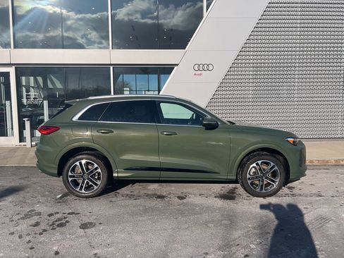 Used 2025 Audi Q5 Premium Plus w/ Premium Plus image 18