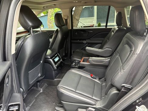 Used 2021 Lincoln Aviator Grand Touring w/ Equipment Group 301A AWD/4WD image 36