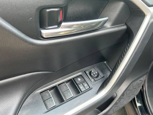 Used 2023 Toyota RAV4 XLE w/ Convenience Package AWD/4WD image 12