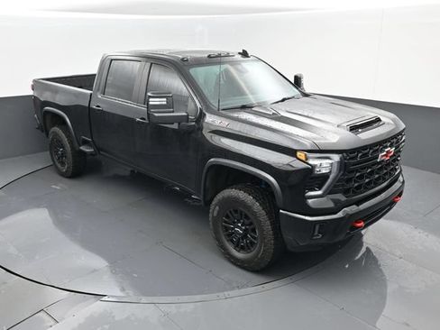 Used 2024 Chevrolet Silverado 2500 ZR2 w/ Technology Package AWD/4WD image 21