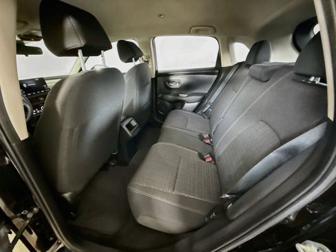 Certified 2025 Honda HR-V LX image 27