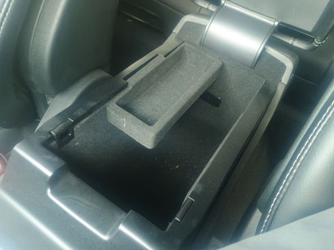 Used 2025 Lincoln Corsair AWD image 28