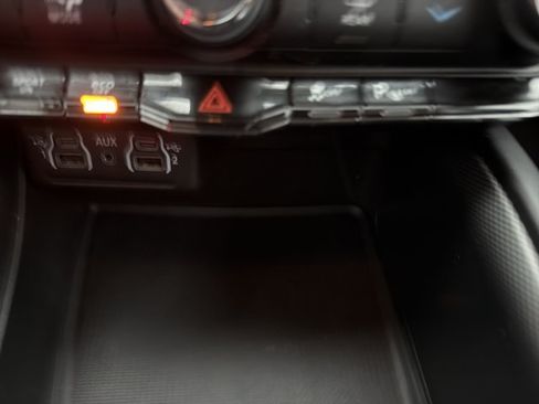 Used 2022 Dodge Durango GT w/ Blacktop Package AWD/4WD image 22