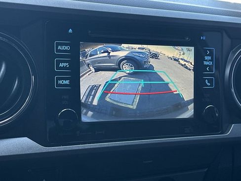 Used 2016 Toyota Tacoma TRD Sport w/ Towing Package RWD image 21