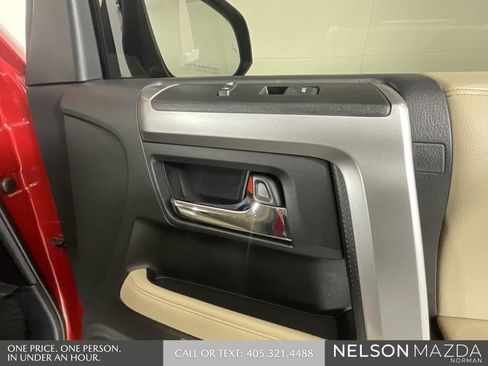 Used 2024 Toyota 4Runner Limited image 21
