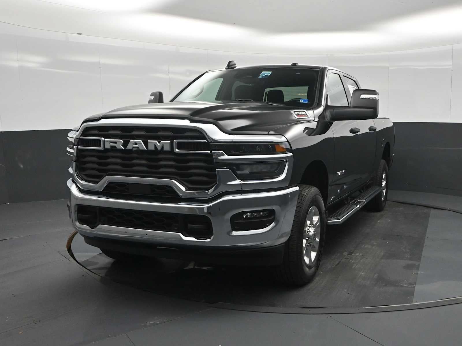 Used 2026 RAM 2500 Big Horn AWD/4WD image 5