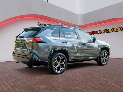 Used 2025 Toyota RAV4 XSE w/ Premium Package AWD/4WD image 5
