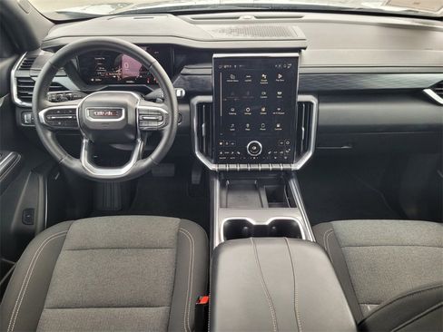 Used 2025 GMC Acadia Elevation image 14