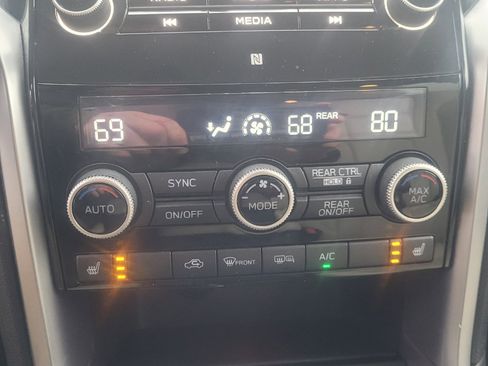 Used 2020 Subaru Ascent Limited image 20