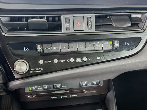 Used 2022 Lexus ES 350 w/ Premium Package FWD image 23