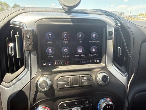 Used 2022 GMC Sierra 1500 SLT w/ SLT Premium Plus Package AWD/4WD image 18