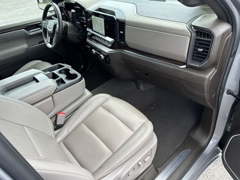 Used 2025 GMC Sierra 1500 SLT AWD/4WD image 29