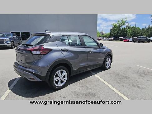 Used 2024 Nissan Kicks S FWD image 32