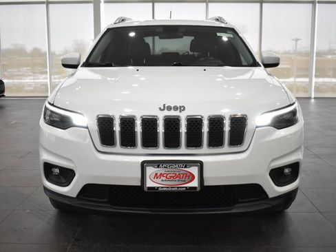 Used 2019 Jeep Cherokee Latitude Plus w/ Cold Weather Group image 5