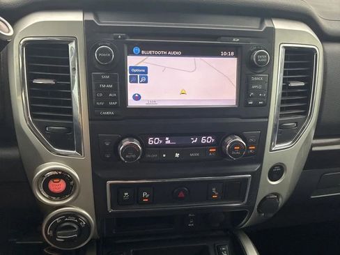 Used 2017 Nissan Titan SV AWD/4WD image 22