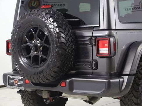 Used 2024 Jeep Wrangler Willys AWD/4WD image 41