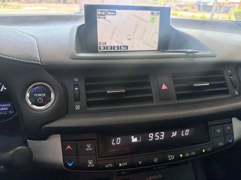 Used 2014 Lexus CT 200h FWD image 25