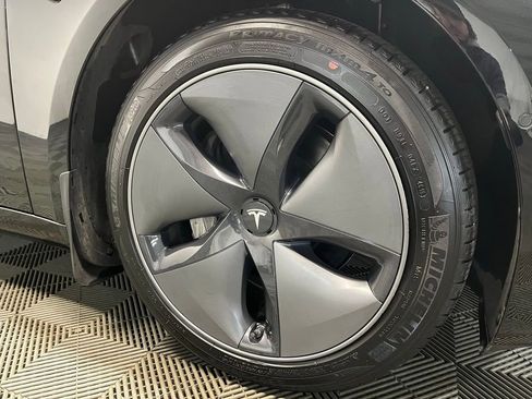 Used 2020 Tesla Model 3 Long Range image 3