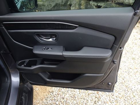 Used 2025 Honda Pilot Elite image 25