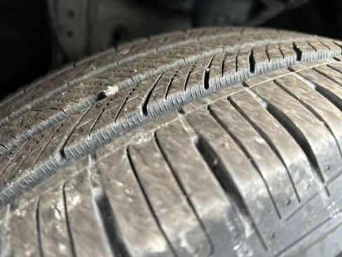 Used 2022 Toyota Highlander XLE image 27