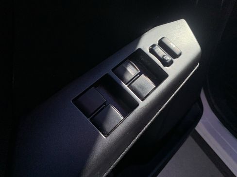 Used 2016 Toyota RAV4 LE image 15