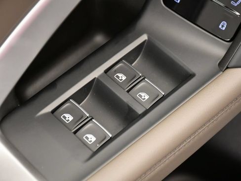 Used 2025 Audi Q5 Premium w/ Convenience Package AWD/4WD image 31