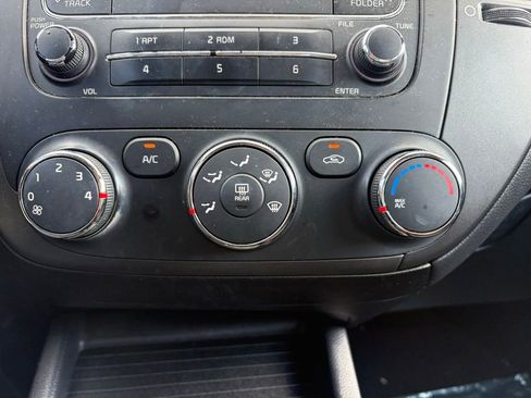 Used 2016 Kia Forte LX FWD image 23