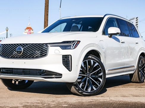 New 2026 Volvo XC90 T8 Plus w/ Protection Package Premier image 1