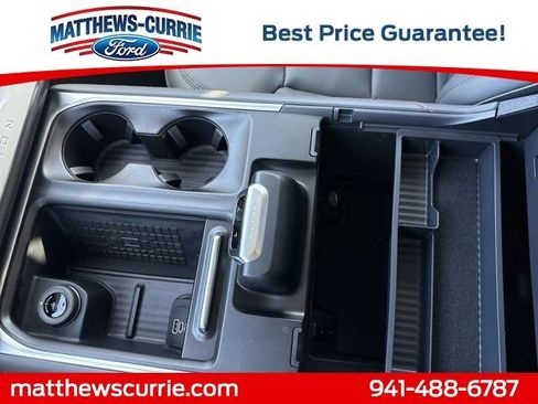 New 2025 Ford Expedition Active image 23