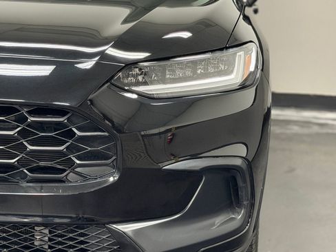 Used 2023 Honda HR-V LX image 8