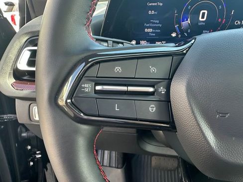 Used 2024 Chevrolet Traverse RS image 13