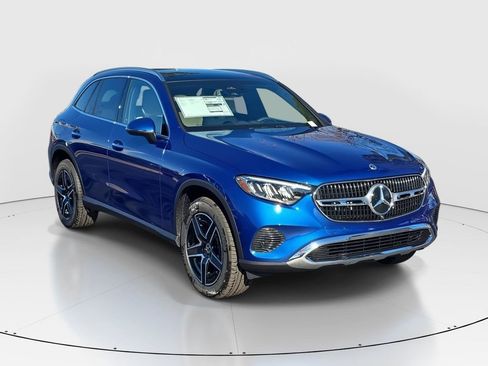 New 2026 Mercedes-Benz GLC 300 4MATIC image 3