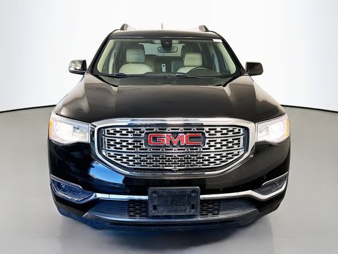 Used 2017 GMC Acadia Denali w/ Technology Package image 2