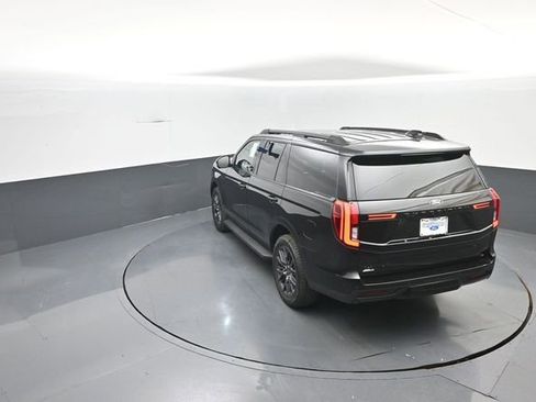 New 2026 Ford Expedition Platinum w/ Stealth Appearance Package AWD/4WD image 28