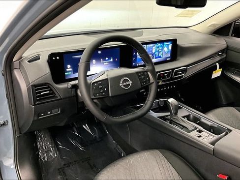 New 2026 Nissan Sentra SV w/ SV Convenience Package FWD image 6