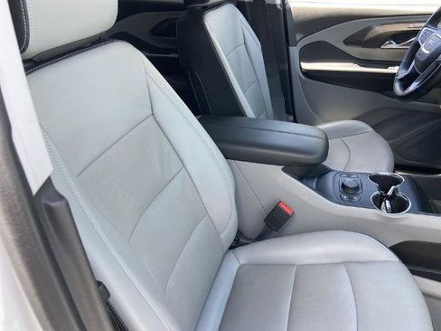 Used 2023 GMC Terrain SLT FWD image 23
